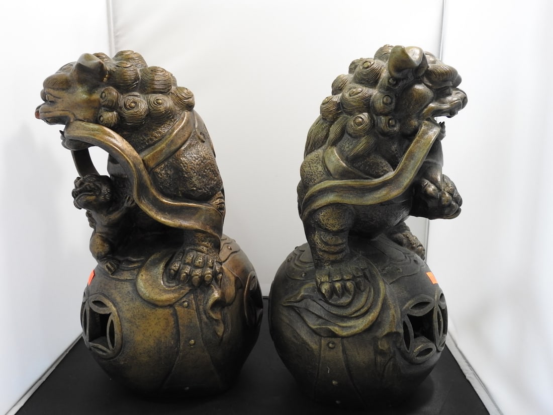 Pair of Faux Bronze Chinese Foo Dog Guardian Lion Figures - 5