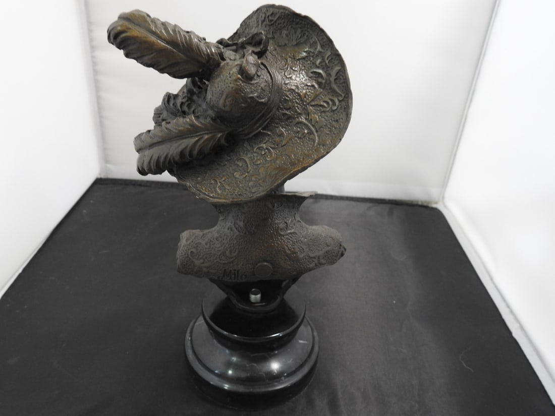 European Bronze Finery Victorian Woman in Plumed Hat Bronze Statue - 3