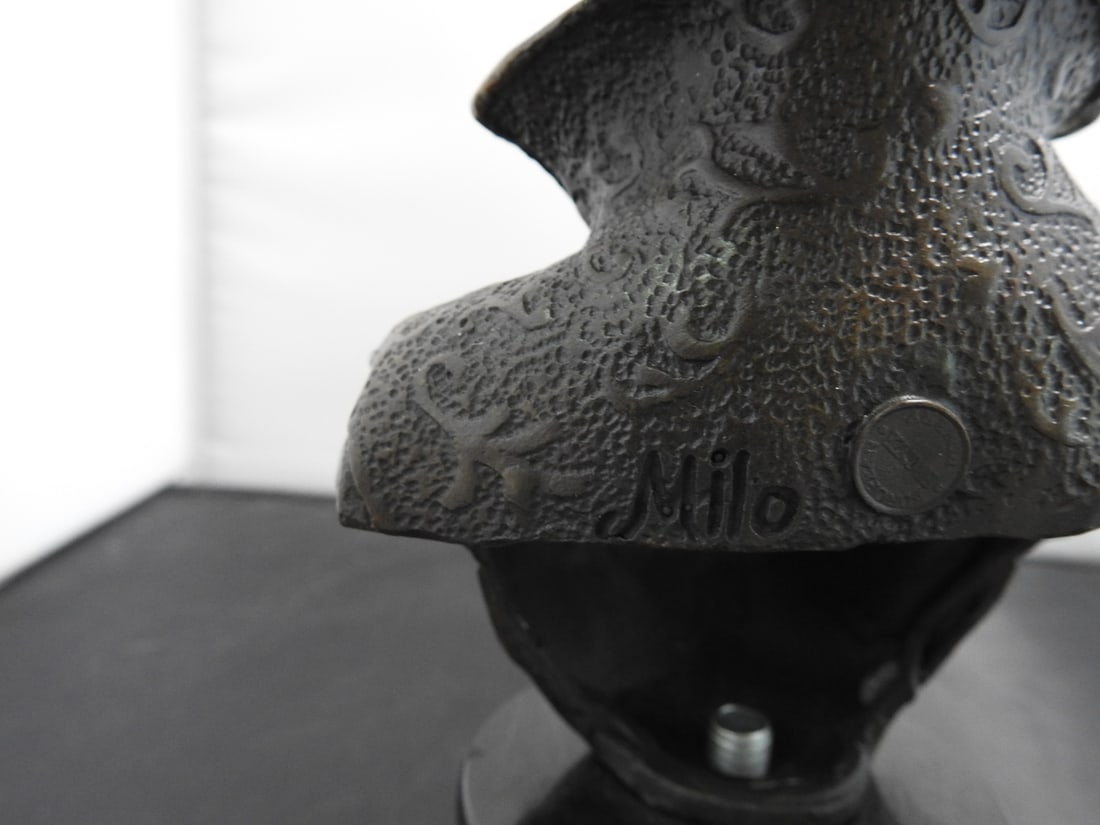 European Bronze Finery Victorian Woman in Plumed Hat Bronze Statue - 6