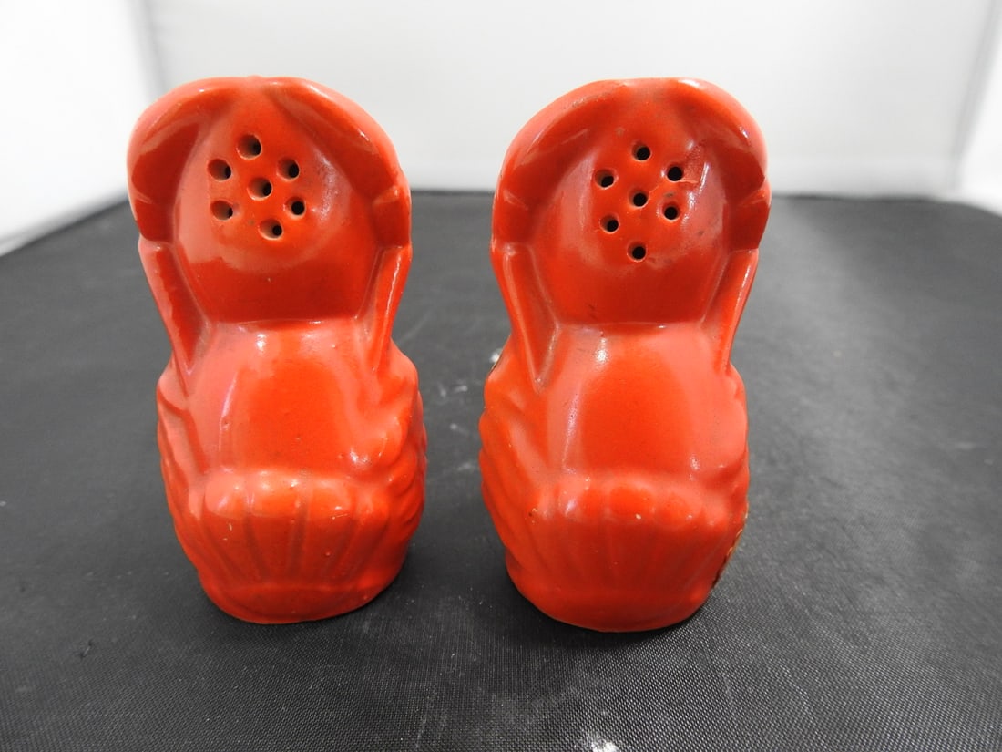 Vintage Czechoslovakian Ceramic Lobster Salt and Pepper Shakers - 3