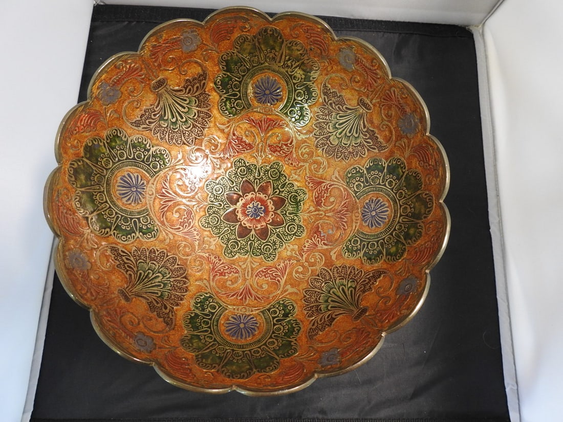 Cloisonne Enamel and Brass Scalloped Fruit Bowl: Cloisonne enamel and brass scalloped fruit bowl, made in India, with multicolor floral-style enamel decoration and scalloped rim. Approx. 6.5 x 9.25 x 9.25 in.