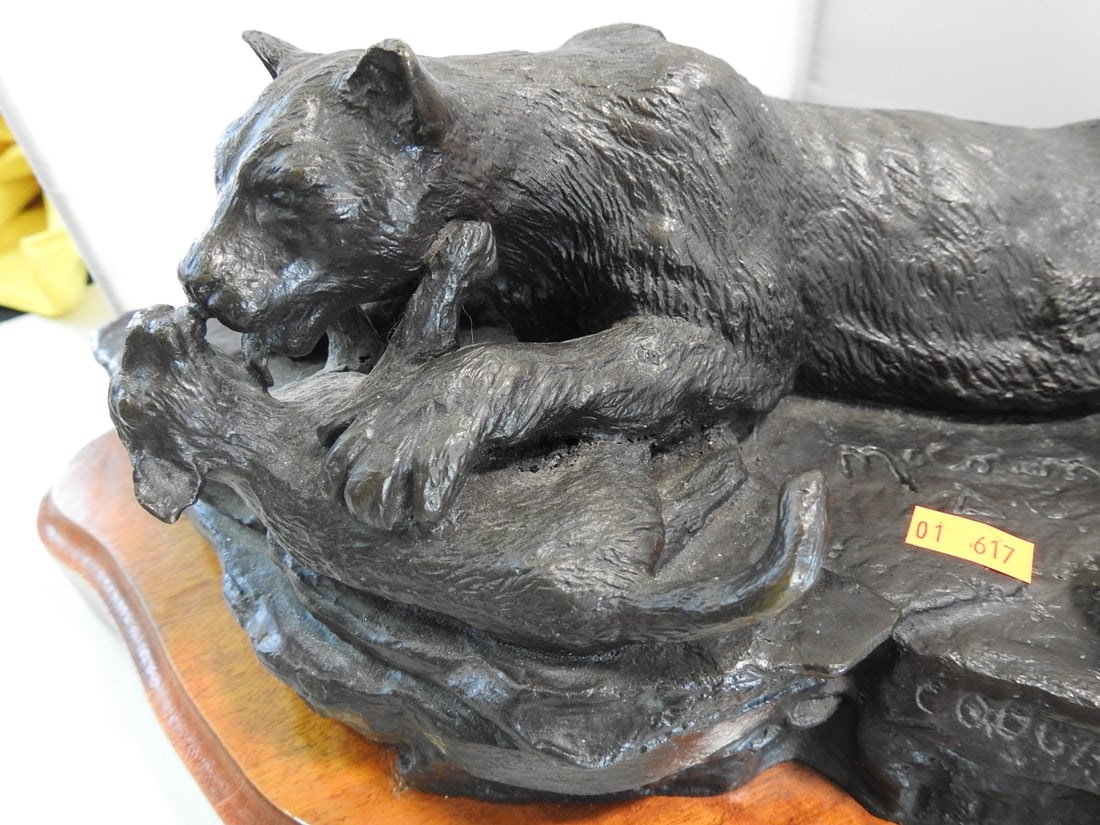 Limited Edition Cougar Family Bronze Sculpture on Wood Base - 7