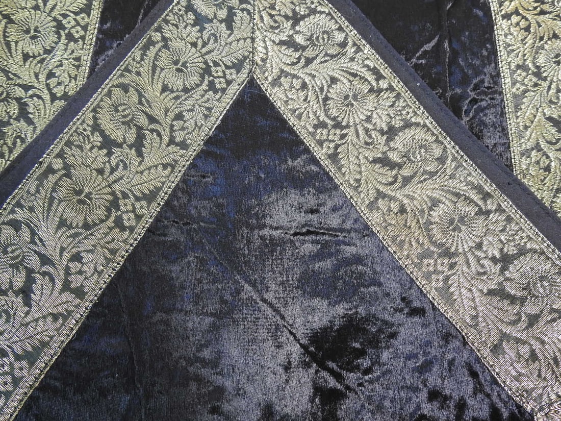 Collection of Upholstery Fabric Table Runners, 6 Pieces - 3