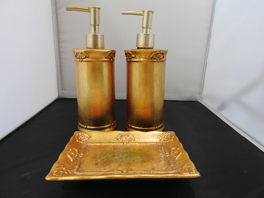 Classic Gold Porcelain Bathroom Set of 3 - 2