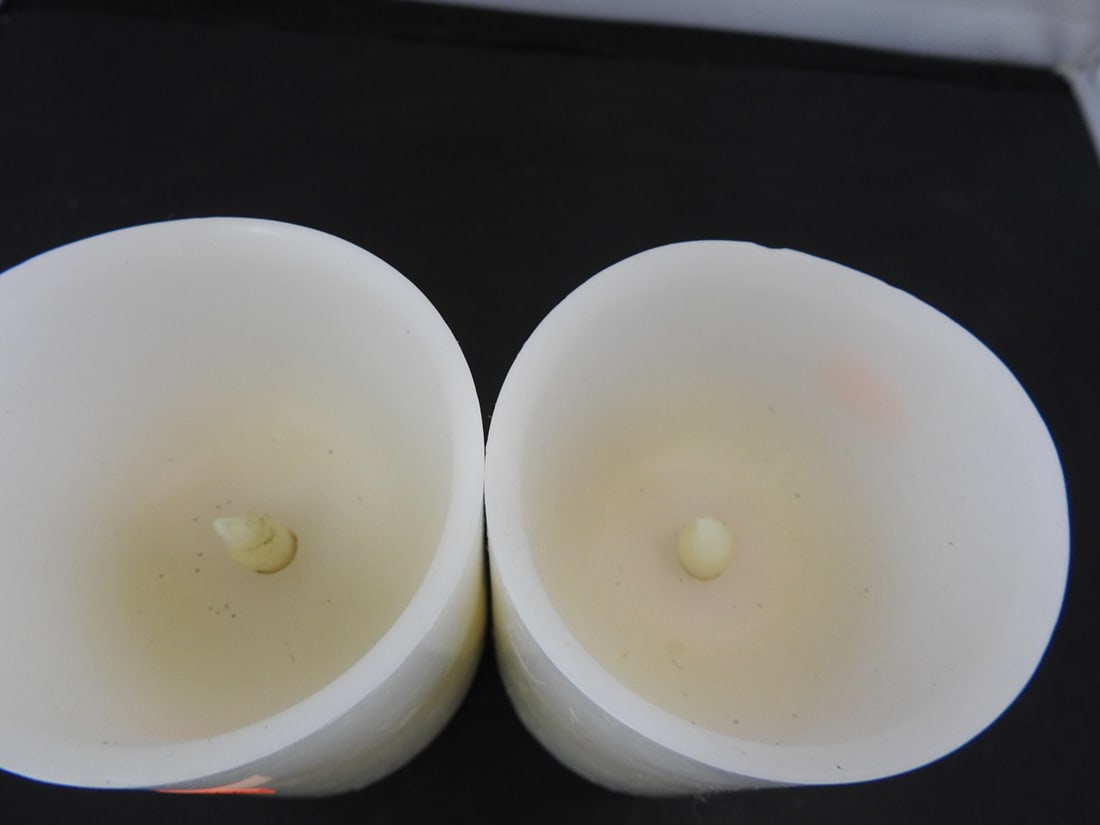 Set of 2 Battery-Operated Pillar Candles - 2