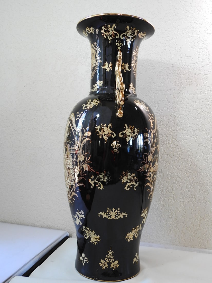 Large Neoclassical Black and Gold Porcelain Vase - 10