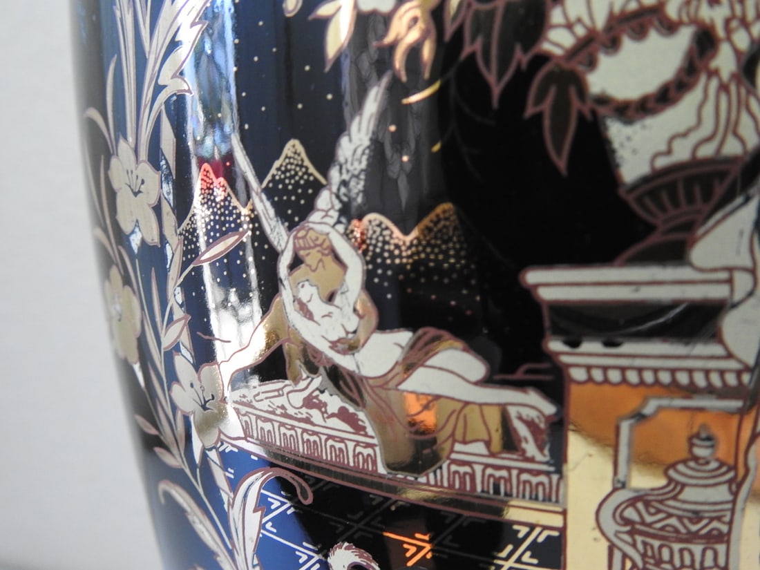 Large Neoclassical Black and Gold Porcelain Vase - 6