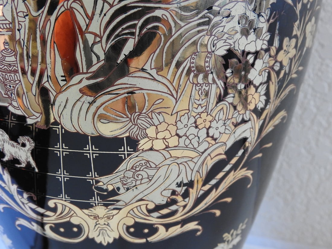 Large Neoclassical Black and Gold Porcelain Vase - 7