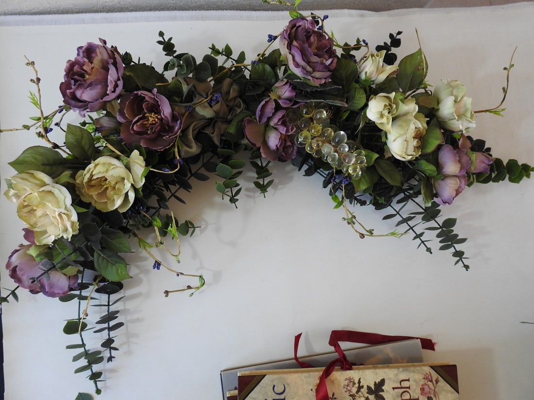 Instant Home Decor Collection with Silk Flower Swag & Albums - 5