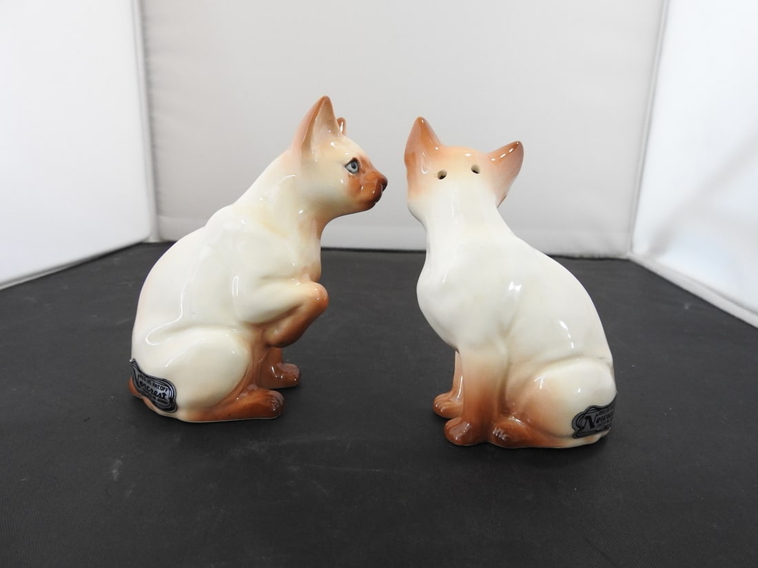 Lot of Vintage Salt & Pepper Shakers - 13