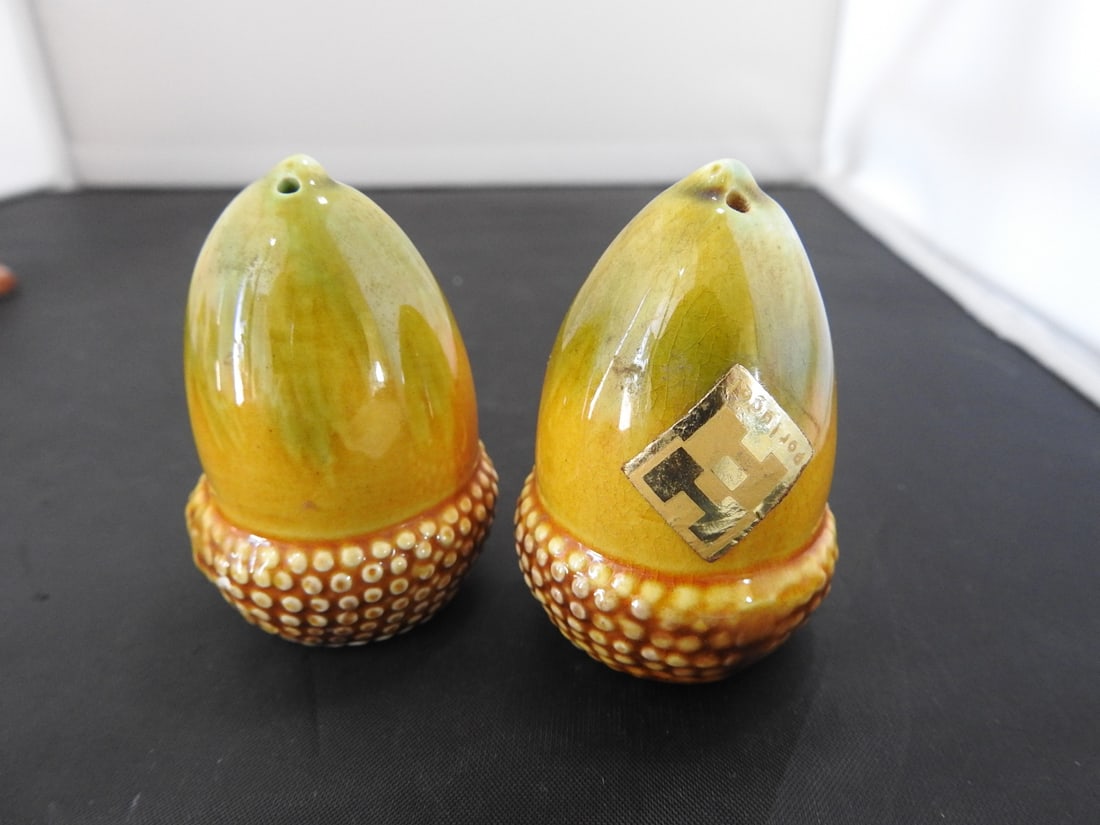 Lot of Vintage Salt & Pepper Shakers - 4
