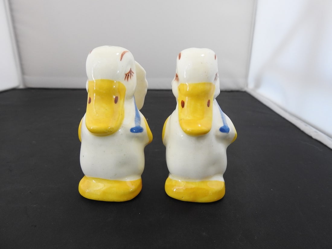 Lot of Vintage Salt & Pepper Shakers - 8