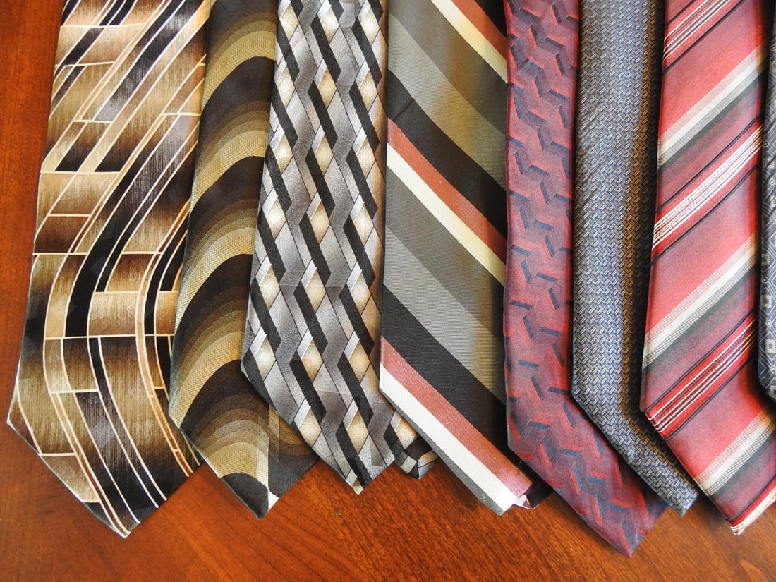 Lot of 39 Designer Silk Ties - 3
