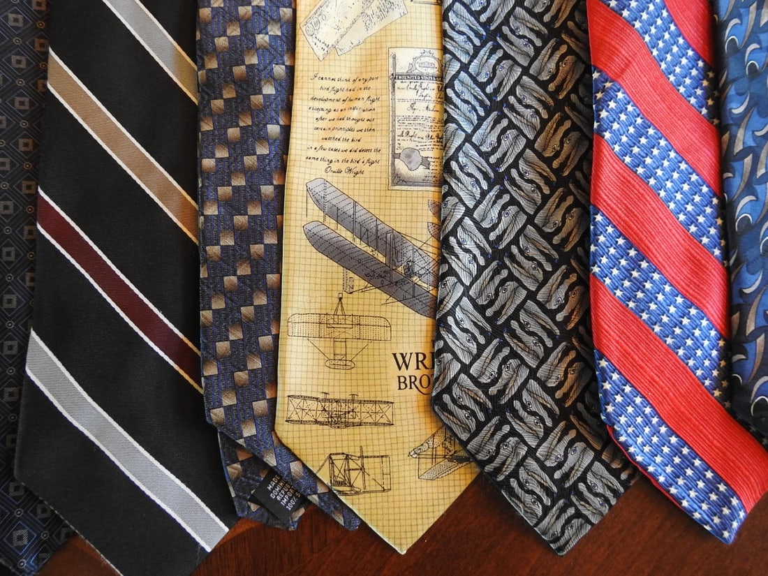 Lot of 39 Designer Silk Ties - 4