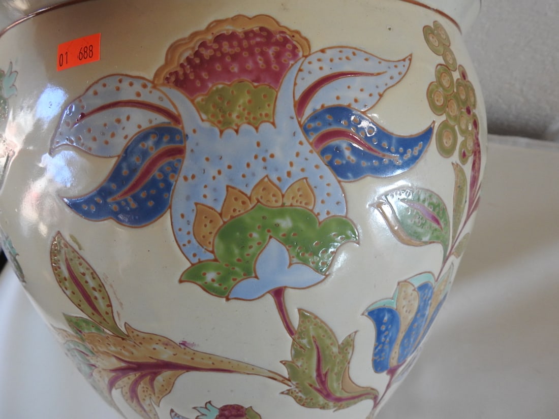 Chinese Chinoiserie Porcelain Fish Bowl Planter - 4