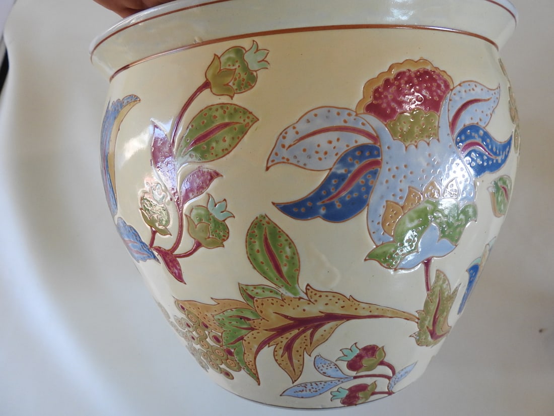 Chinese Chinoiserie Porcelain Fish Bowl Planter - 6