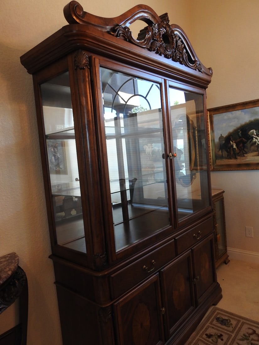 Rococo Style Mahogany China / Curio Cabinet - 2