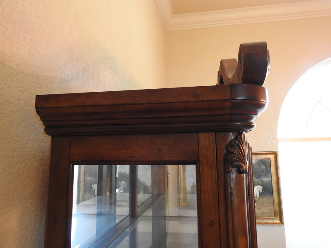 Rococo Style Mahogany China / Curio Cabinet - 7