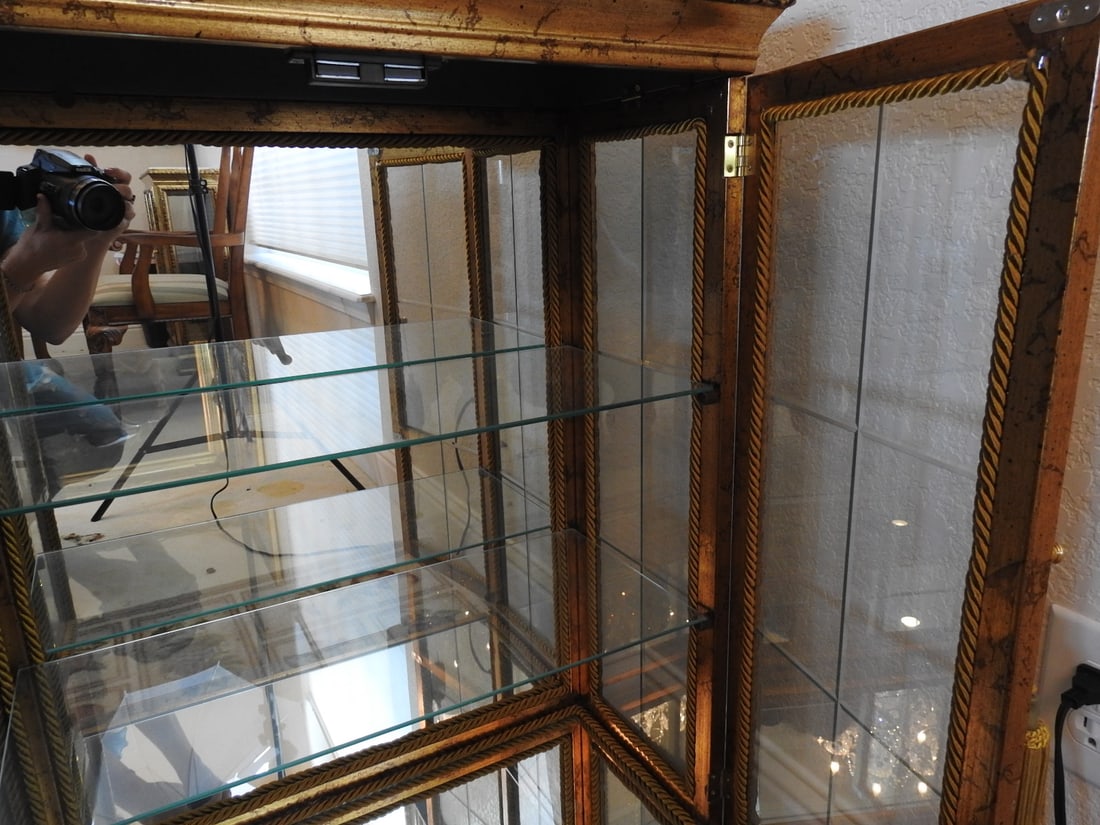 Venetian Rococo Revival Display Cabinet - 4