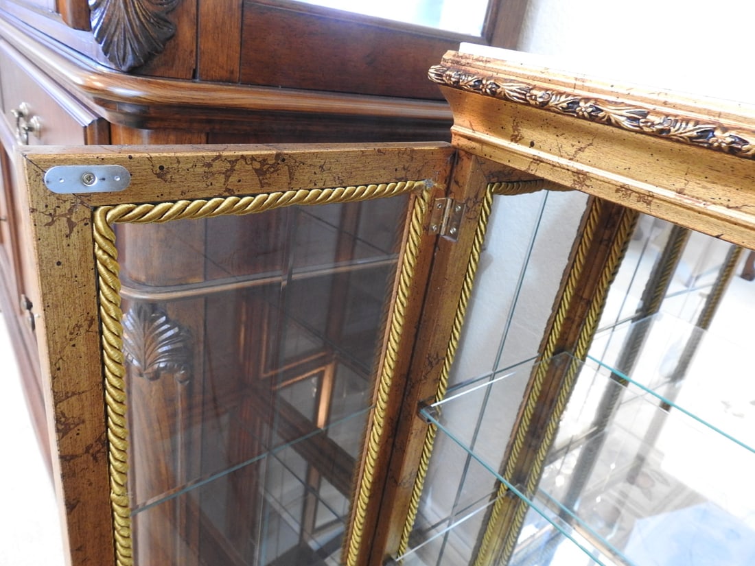 Venetian Rococo Revival Display Cabinet - 7