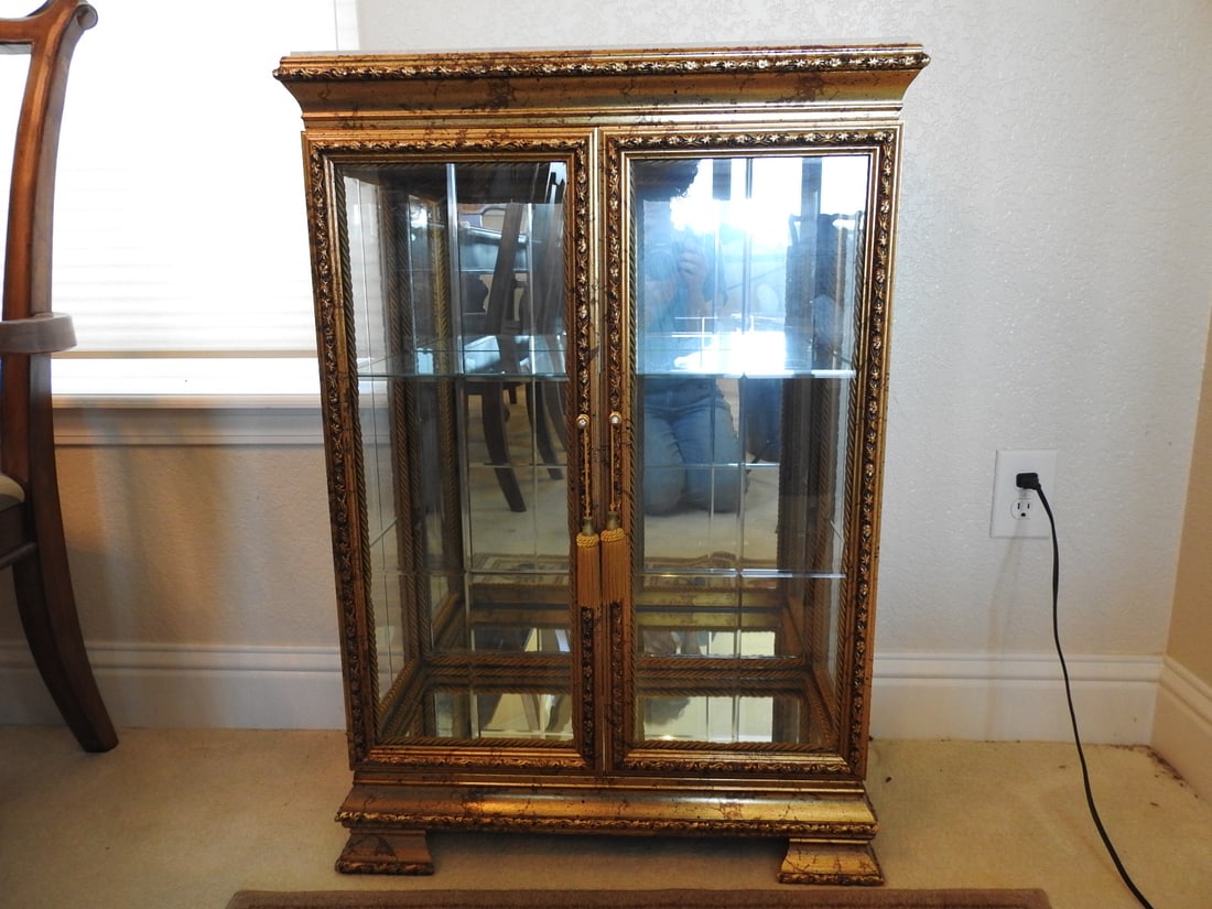 Venetian Rococo Revival Glass Display Cabinet - 2