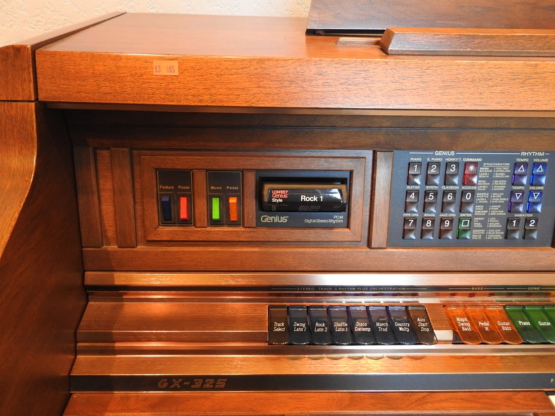Lowrey GX-325 Vintage Organ with Folding Bench - 2