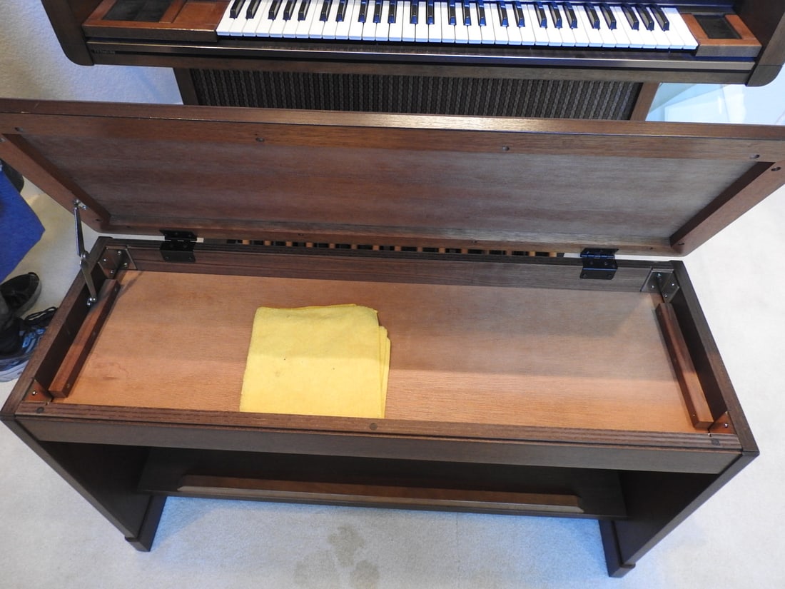 Lowrey GX-325 Vintage Organ with Folding Bench - 7