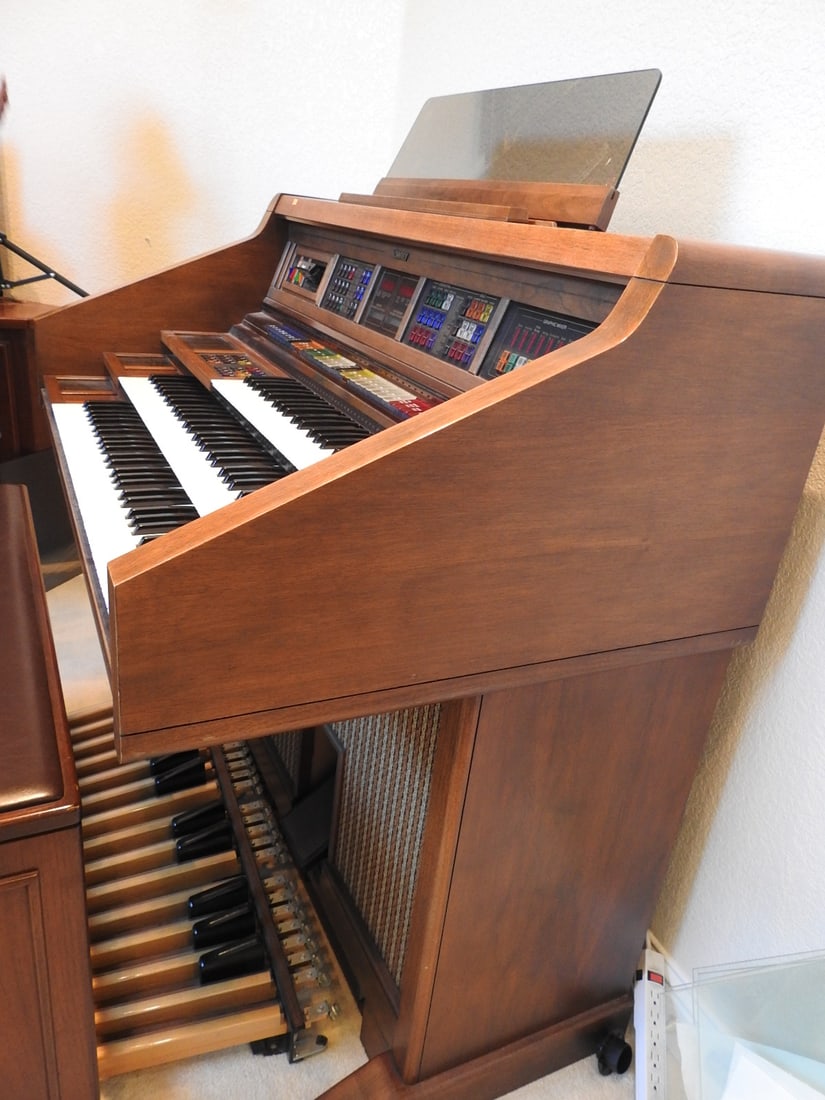 Lowrey GX-325 Vintage Organ with Folding Bench - 8