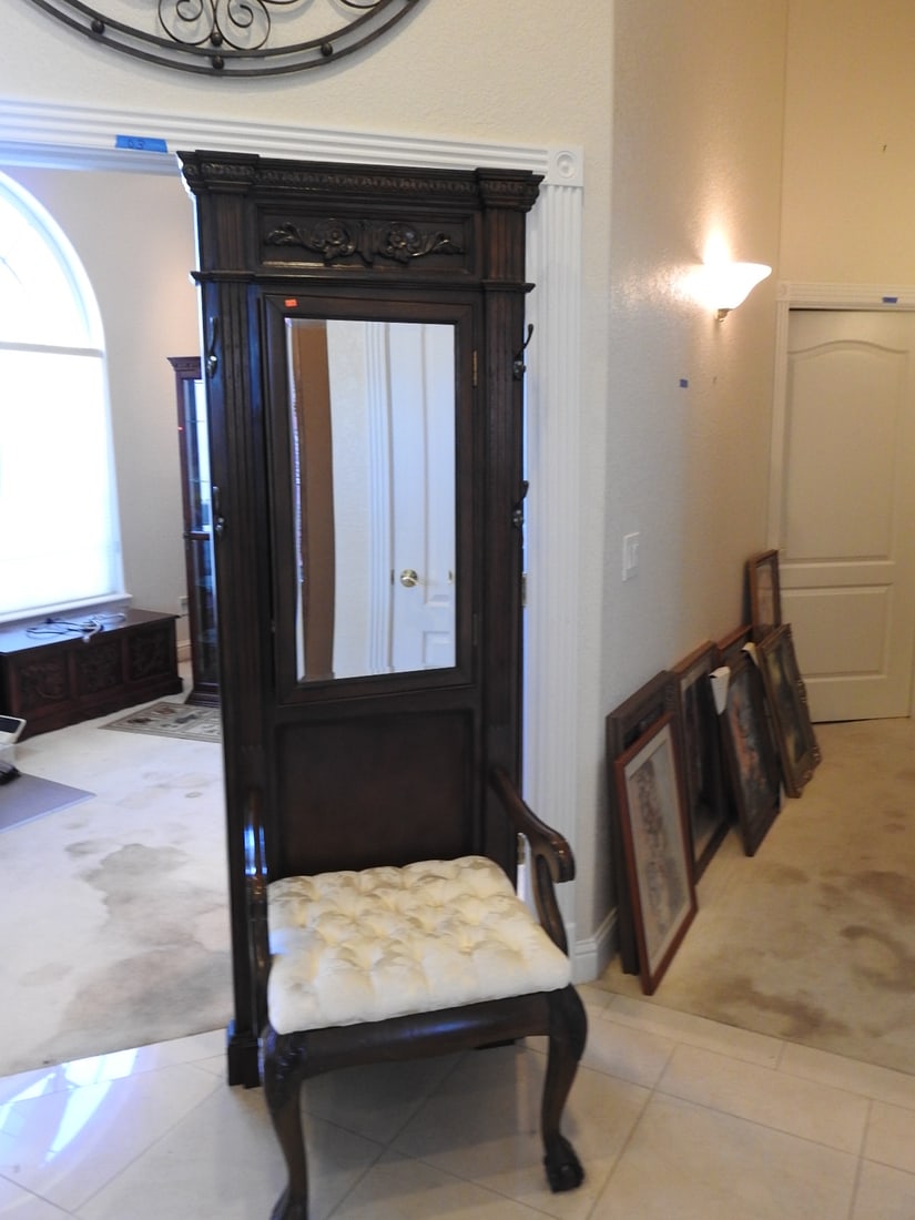 Design Toscano Kenmore Manor Hall Stand with Tufted Seat: Design Toscano Kenmore Manor style hall stand / entry bench with mirror back, carved crest, side hooks, dark wood finish, and tufted upholstered seat. Approx. 79.5 x 27 x 23.5 in.