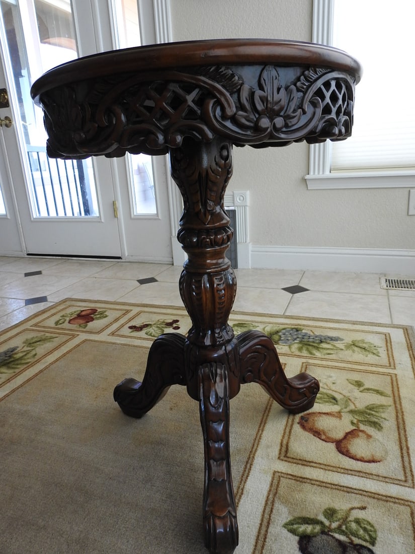 Rococo Style Accent Table with Marble Top - 5