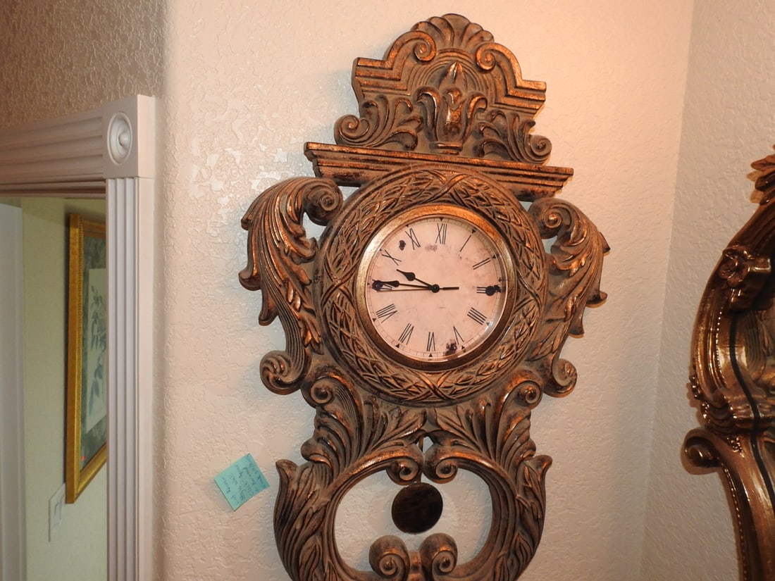 Vintage Rococo Style Gilt Wall Clock - 2