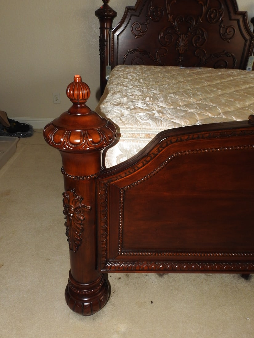 Vintage Rococo Style Carved Mahogany Bedroom Set - 4