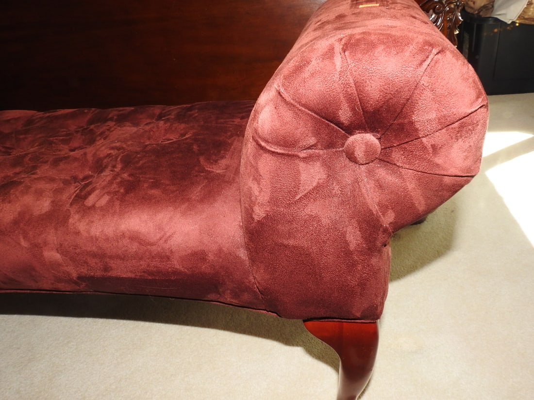 Rococo Style Burgundy Tufted Settee Bench - 2