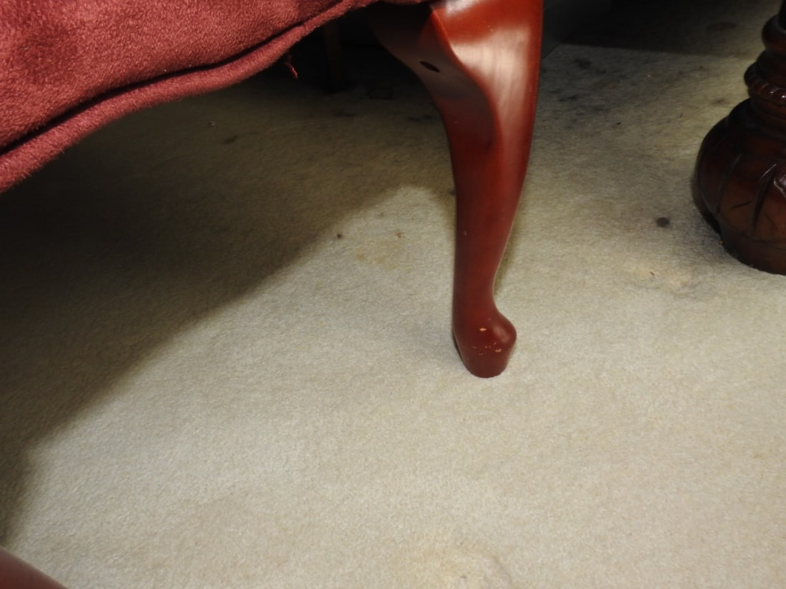 Rococo Style Burgundy Tufted Settee Bench - 4