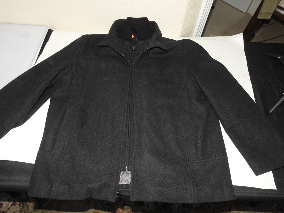Men’s Calvin Klein Large Black Jacket (1 of 9)