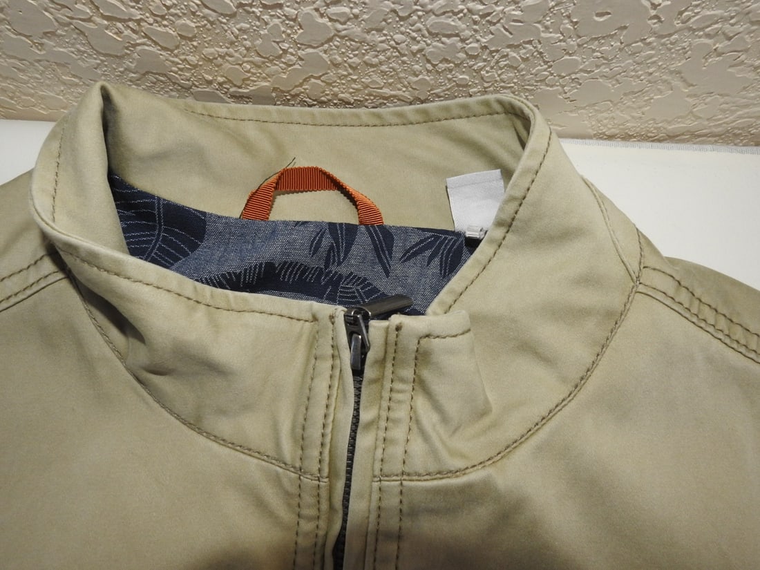 Tommy Bahama Large Khaki Coat - 2
