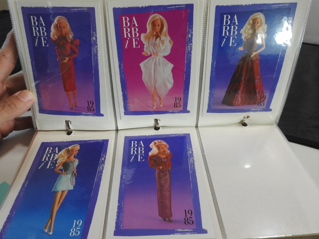 Vintage Barbie Collector Cards Album - 8