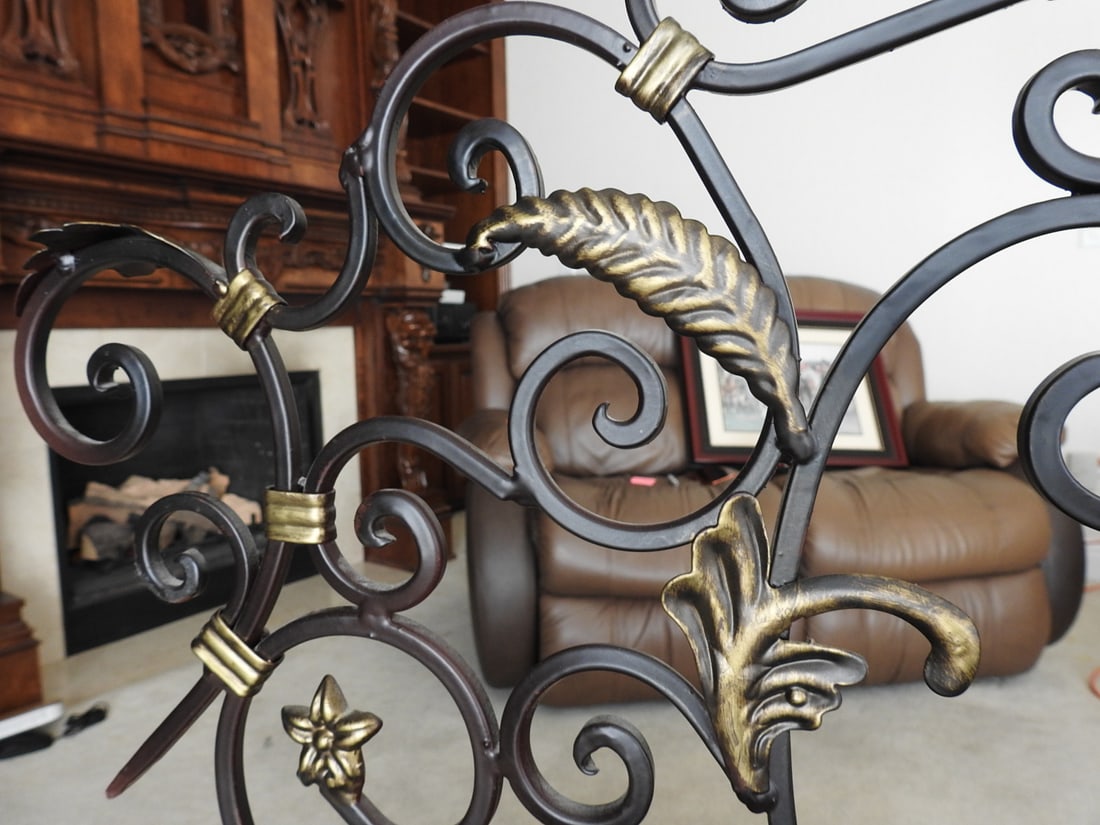 Classical Style Scroll Metal Fireplace Screen - 6