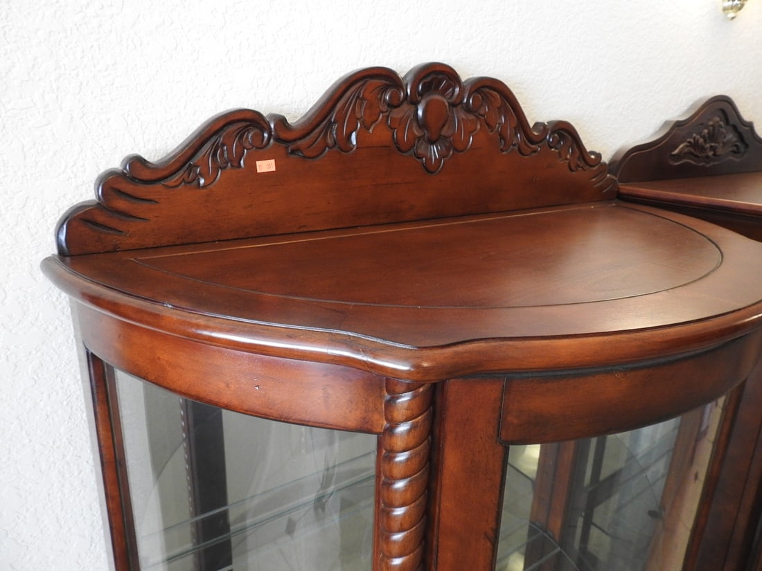 Classical Style Half-Round Glass Curio Cabinet - 2
