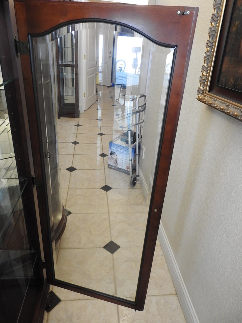 Classical Style Glass Curio Cabinet - 8