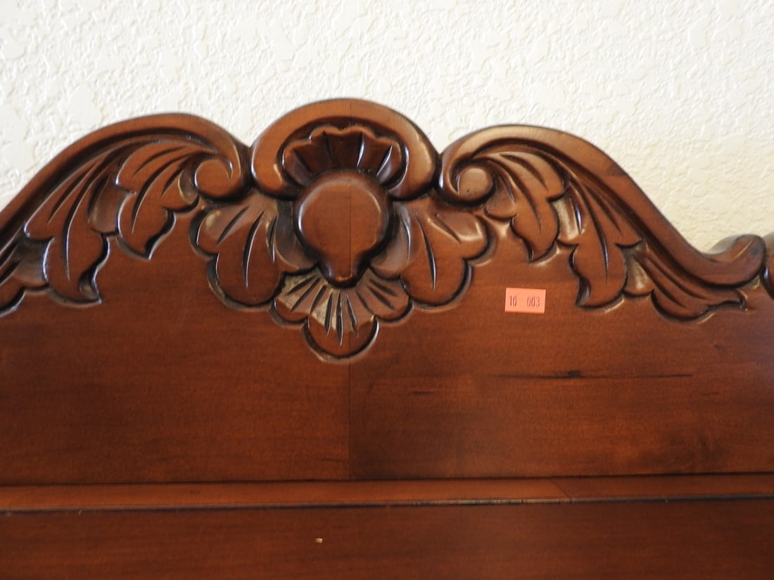 Classical Style Half-Round Glass Curio Cabinet - 2