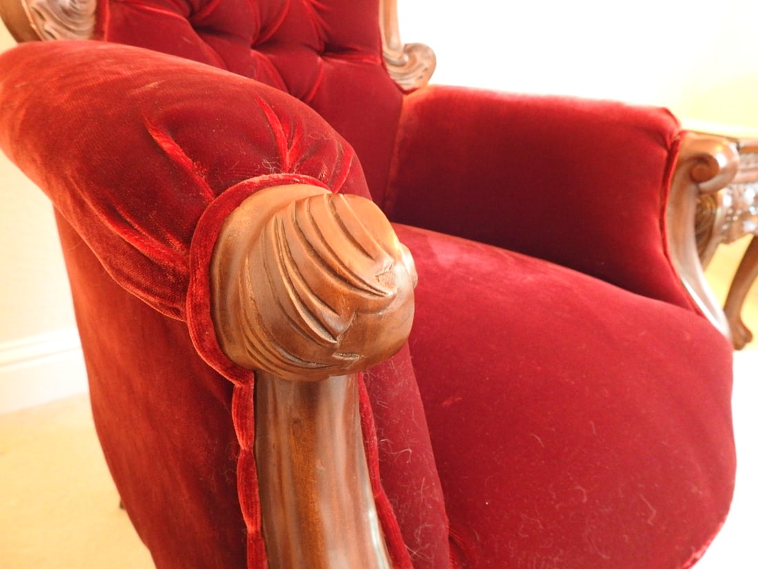 Vintage Victorian Style Red Velvet Parlor Chair - 6