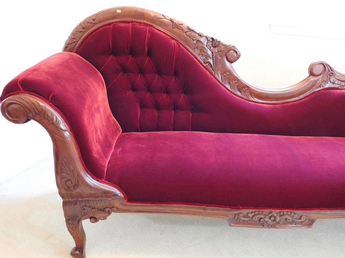 Vintage Victorian Style Red Velvet Chaise Lounge - 2