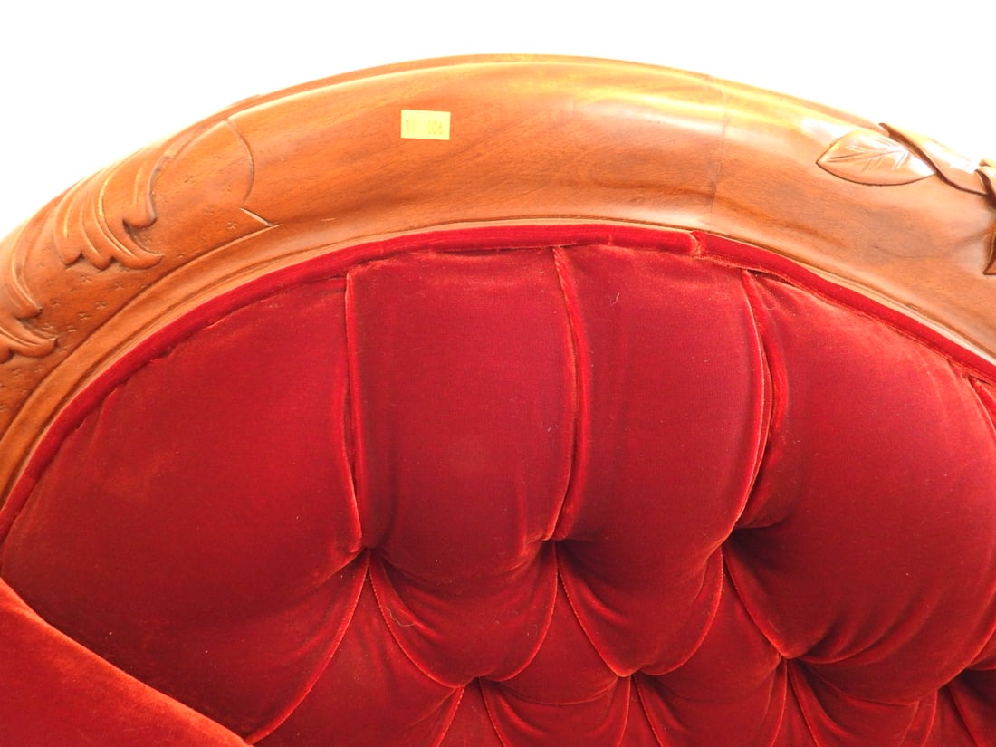 Vintage Victorian Style Red Velvet Chaise Lounge - 3