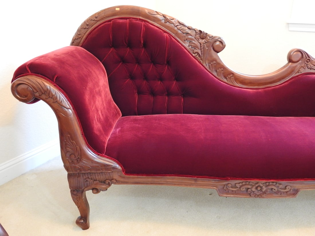 Vintage Victorian Style Red Velvet Chaise Lounge - 6