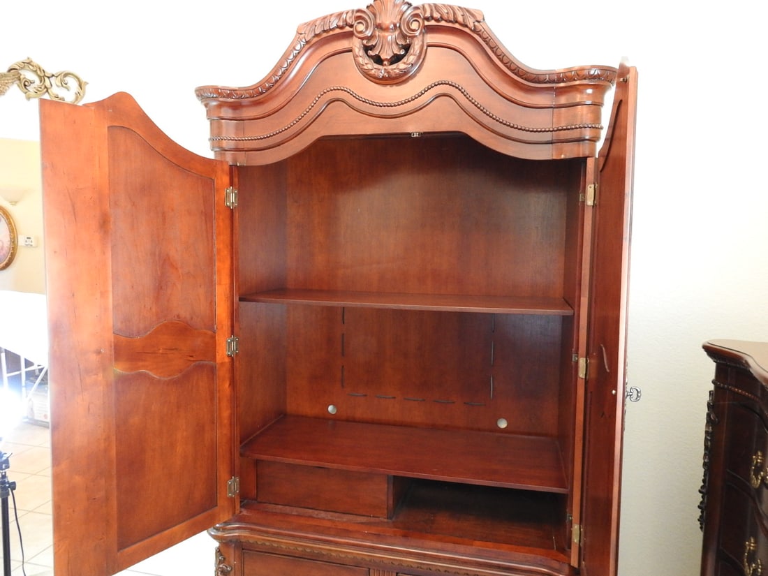 Classical Style Carved Mahogany Armoire - 2