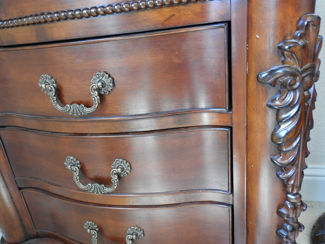 Classical Style Carved Mahogany Nightstand with Drawers - 3