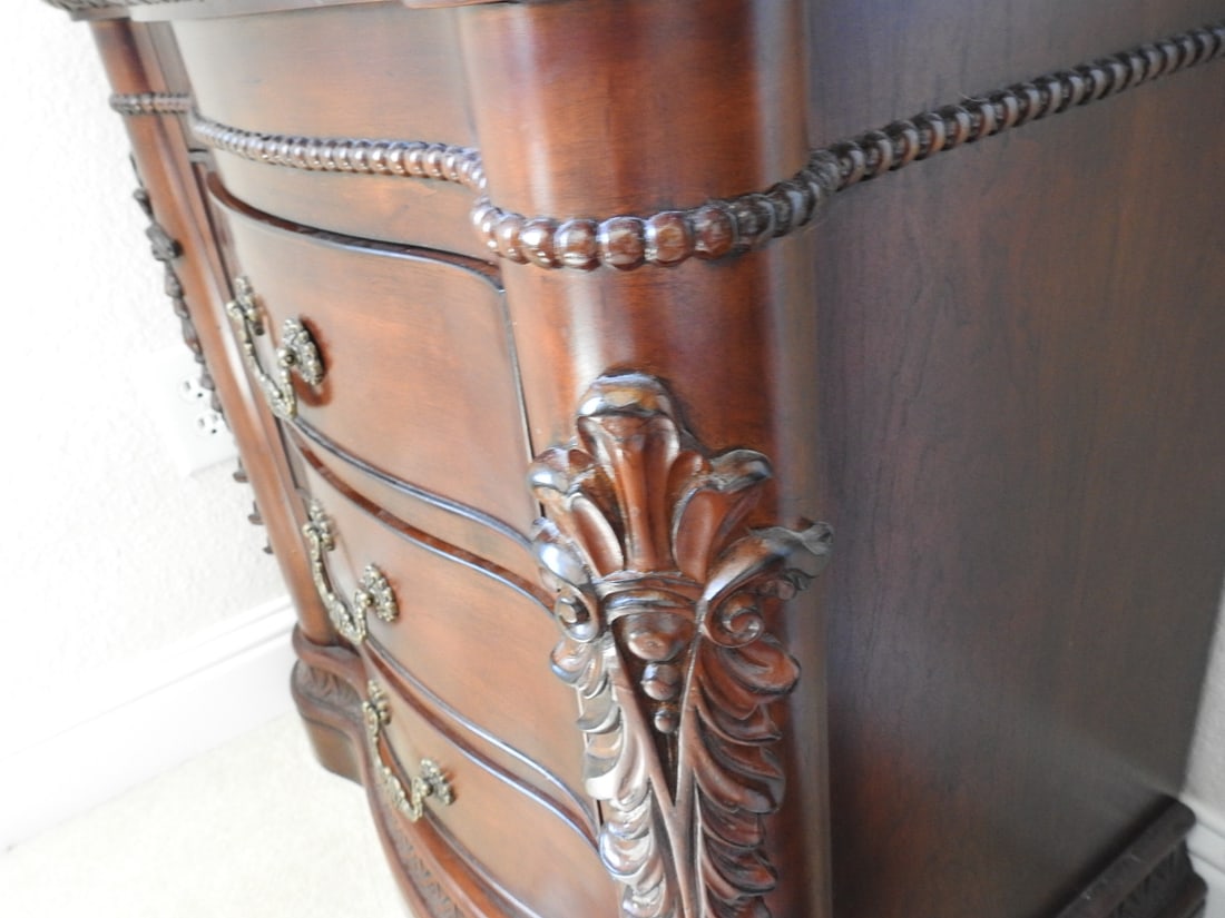 Classical Style Carved Mahogany Nightstand with Drawers - 4