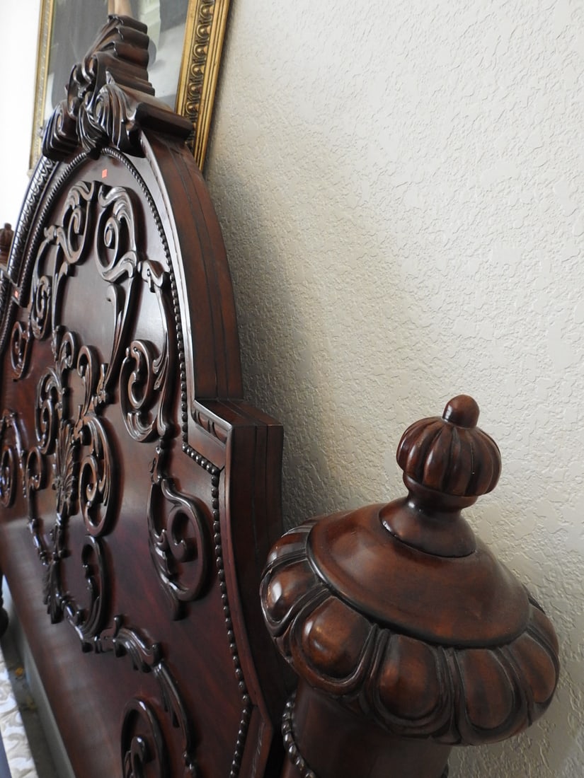Vintage Rococo Style Carved Mahogany Sleigh Bed - 10