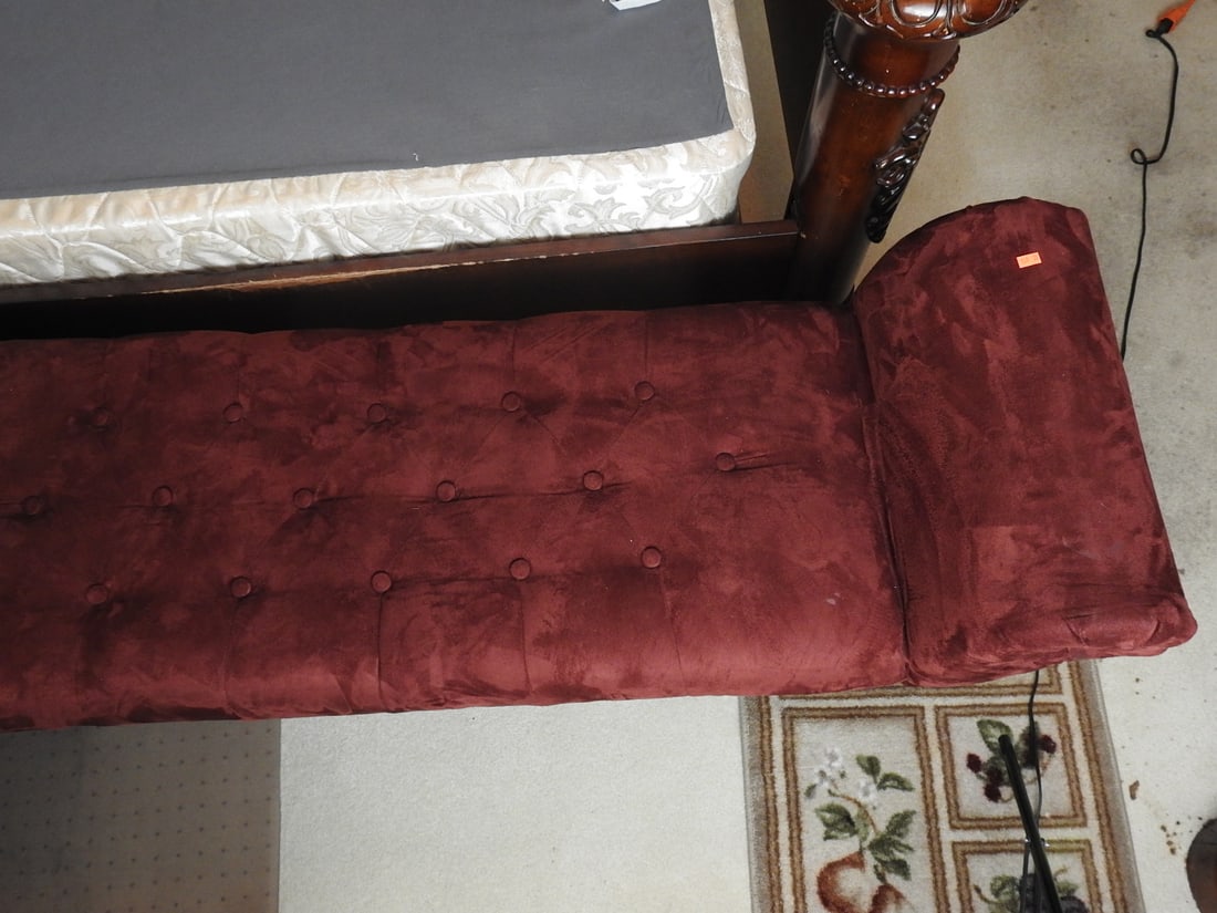 Rococo Style Burgundy Tufted Settee Bench - 2